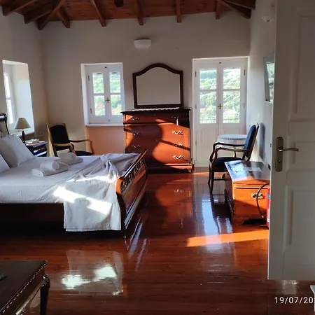 Luxury Two Story Ideal For Families Vila Koróni