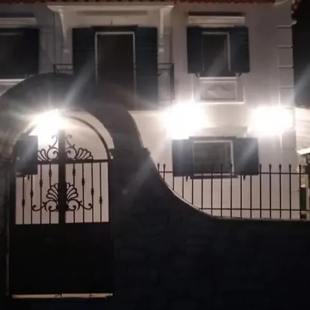 Vila Luxury Two Story Ideal For Families