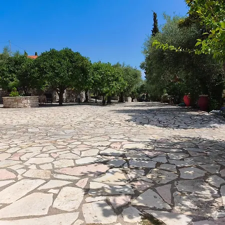 Villa Luxury Two Story Ideal For Families